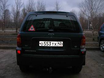 2005 Ford Escape Photos