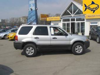 2005 Ford Escape Pictures