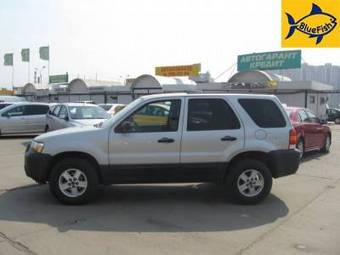 2005 Ford Escape Pics