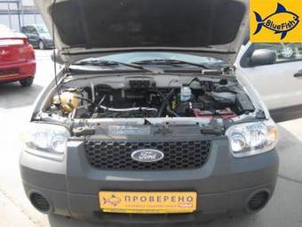 2005 Ford Escape Pictures