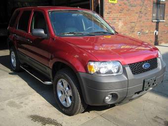 2005 Ford Escape Pictures