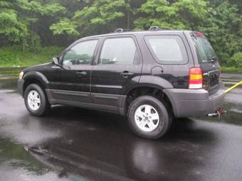 2005 Ford Escape Photos