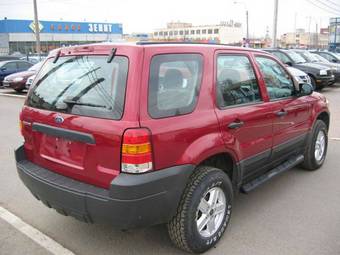 2005 Ford Escape Pictures