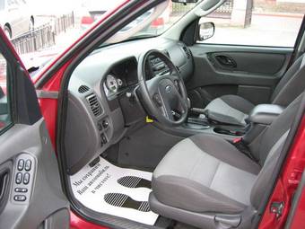 2005 Ford Escape Pics