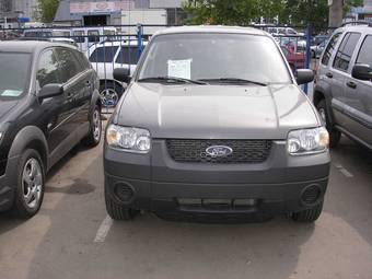 2005 Ford Escape Pictures