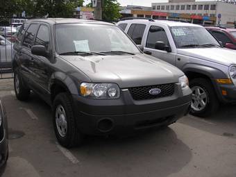 2005 Ford Escape Pics