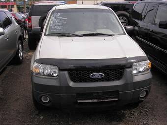 2005 Ford Escape Pictures
