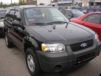 2005 Ford Escape Pictures