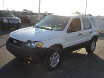 2005 Ford Escape Pictures