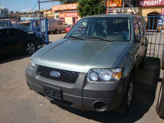 2005 Ford Escape Pictures