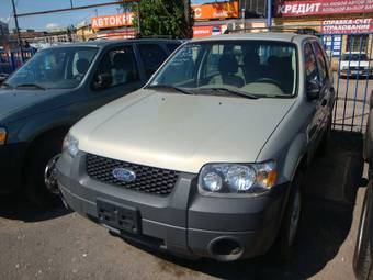 2005 Ford Escape Pics