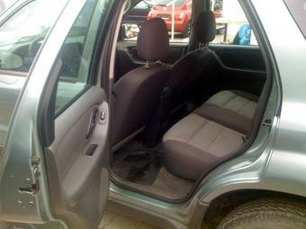 2005 Ford Escape Pics