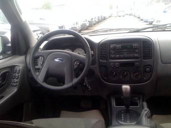 2005 Ford Escape Pictures