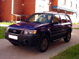 2005 Ford Escape Pictures