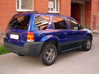 2005 Ford Escape Pictures