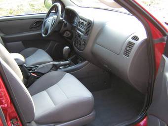 2005 Ford Escape Pictures