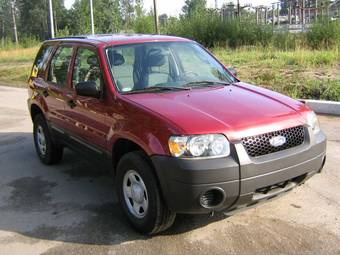 2005 Ford Escape Pictures