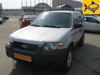 2005 Ford Escape Photos