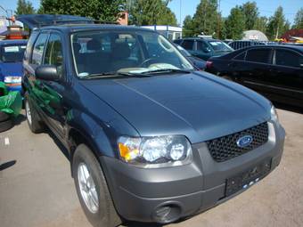 2005 Ford Escape Pics