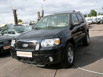 2005 Ford Escape Pictures