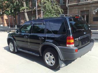 2005 Ford Escape Pictures