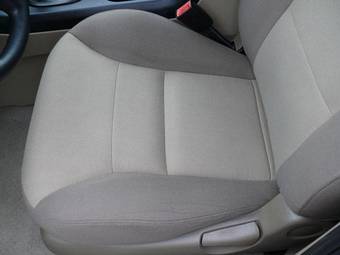 2005 Ford Escape Images