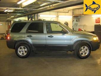 2005 Ford Escape Photos
