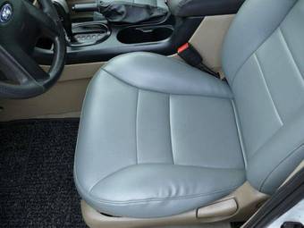 2005 Ford Escape Pictures