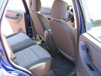 2006 Ford Escape Photos