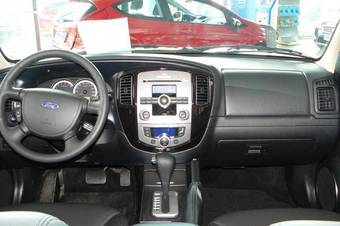 2008 Ford Escape Pictures