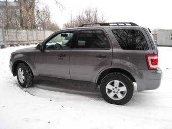 2010 Ford Escape Images