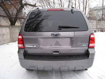 2010 Ford Escape Pictures