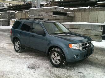 2010 Ford Escape Photos