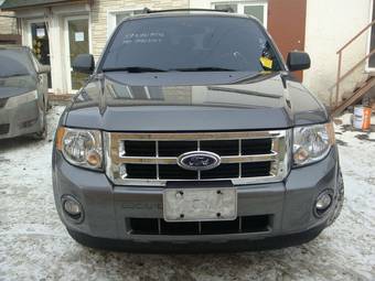 2010 Ford Escape Photos