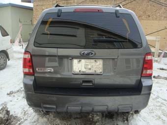 2010 Ford Escape Images