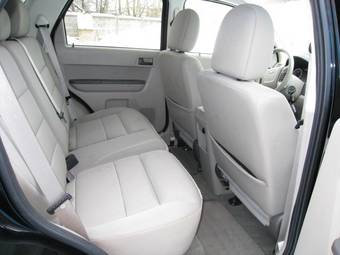 2010 Ford Escape Images