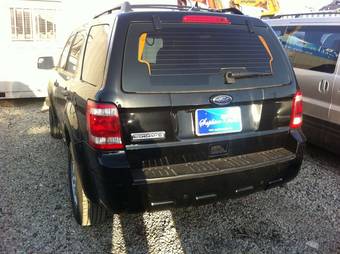 2010 Ford Escape Photos