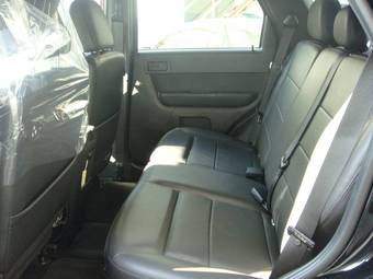 2010 Ford Escape Pics