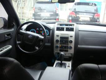 2010 Ford Escape Images