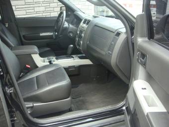 2010 Ford Escape Pictures