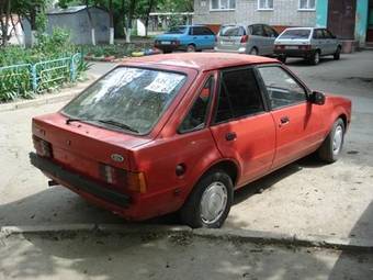 1982 Ford Escort Pictures