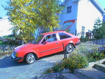 1982 Ford Escort Photos