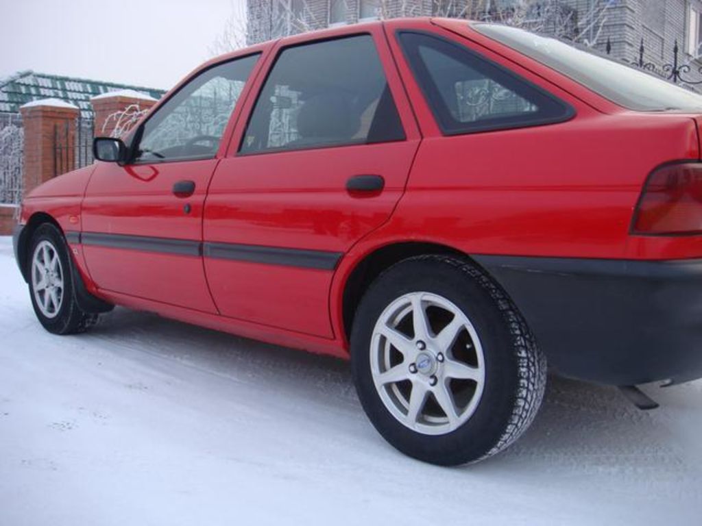 1996 Ford escort speaker size #7