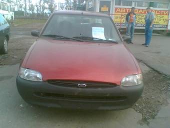 1996 Ford Escort Pictures