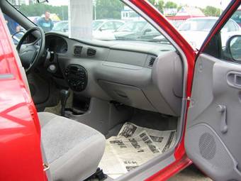 2000 Escort