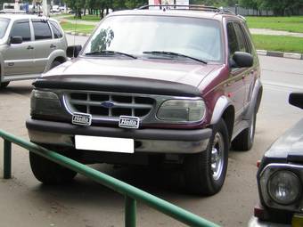 1995 Ford Explorer Pictures