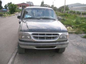 1996 Ford Explorer Pictures