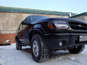 2000 Ford Explorer Images