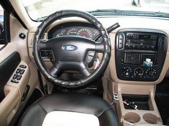 2001 Ford Explorer Pictures
