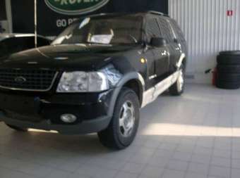2002 Ford Explorer Photos